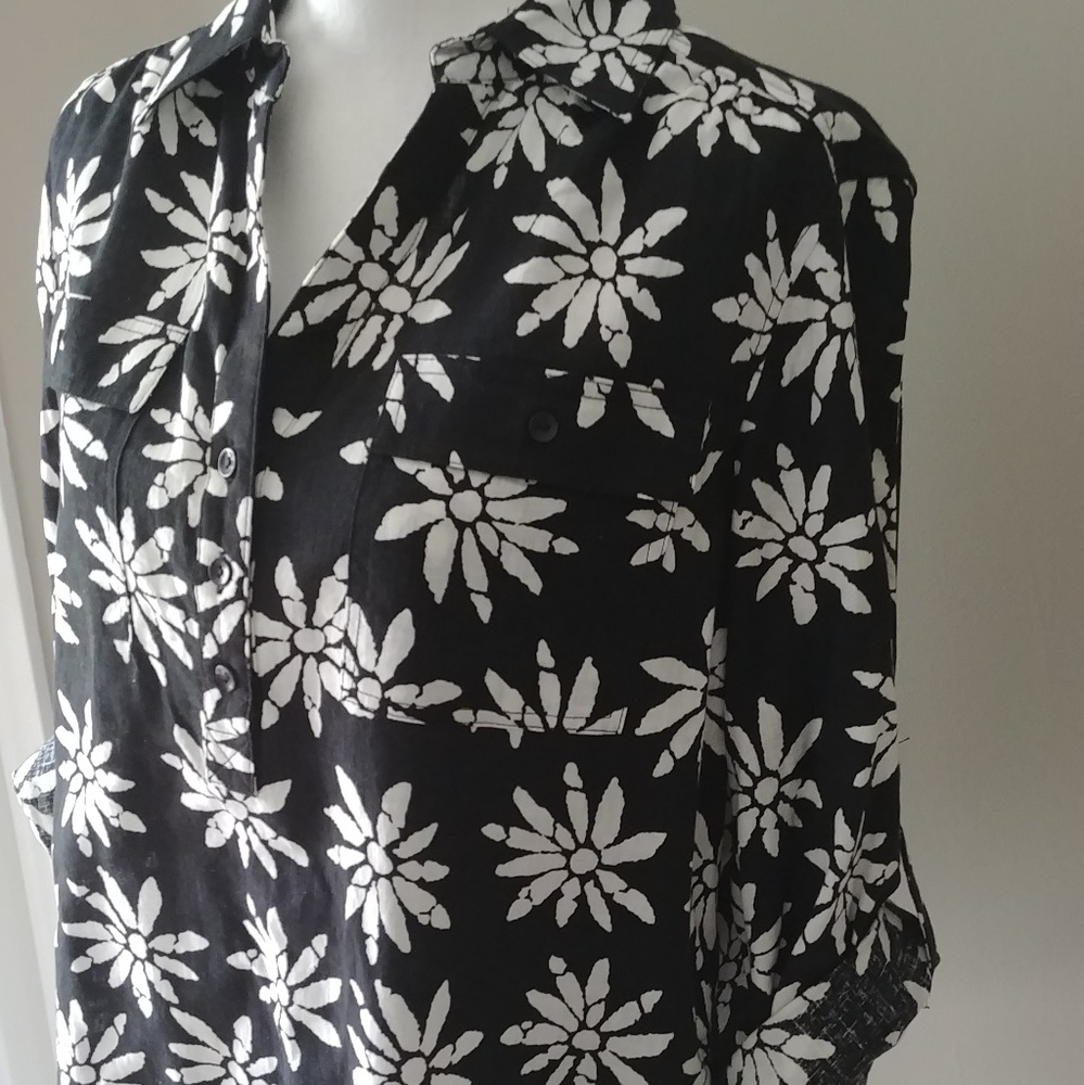 Cathy Daniels floral top.